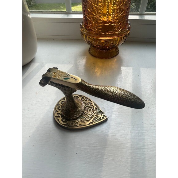 Vintage Brass Nutcracker by Tamar – Made in Israel – Hammered Brass enamel - Picture 2 of 7